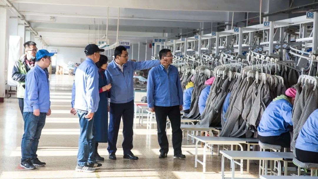 倒逼管理,十年磨劍,產出增加30%,節省用工近萬人 | 孚日集團蹚出高質量發展之路